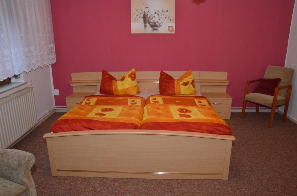Ferienwohnung Wunderlich クラウスニック 部屋 写真
